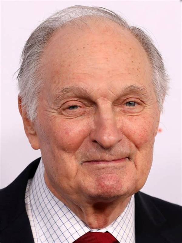 Alan Alda Religion, Is the Actor Jewish or Catholic Christian?