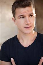 Alec Utgoff Height, Weight, Net Worth, Age, Birthday, Wikipedia, Who, Nationality, Biography