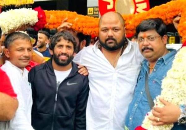 Bajrang Punia Given Hero’s Welcome, Gaurav Says Wrestler ‘Will Win Gold in Paris’