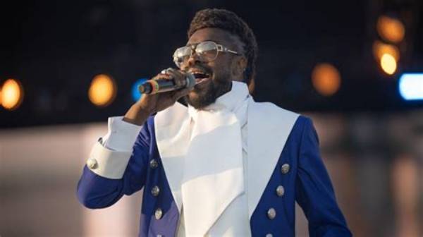 Beenie Man Gets Fire Emojis on Video of His Childhood Live Performance