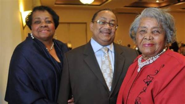 Belvin Perry Is Married to Wife: Ladrean Perry