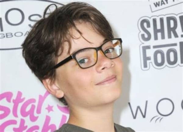 Brecken Merrill Height, Weight, Net Worth, Age, Birthday, Wikipedia, Who, Instagram, Biography