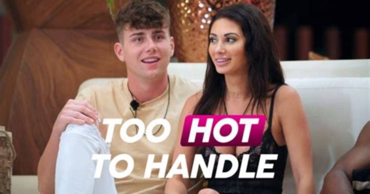 Carolina Too Hot to Handle: the Sizzling Story of a Rising Star