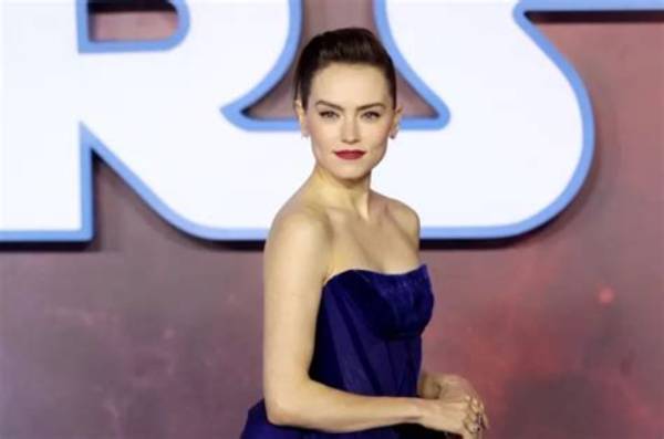Daisy Ridley Height, Weight, Net Worth, Age, Birthday, Wikipedia, Who, Instagram, Biography