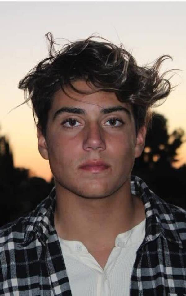 Daniel Lara Height, Weight, Net Worth, Age, Birthday, Wikipedia, Who, Nationality, Biography