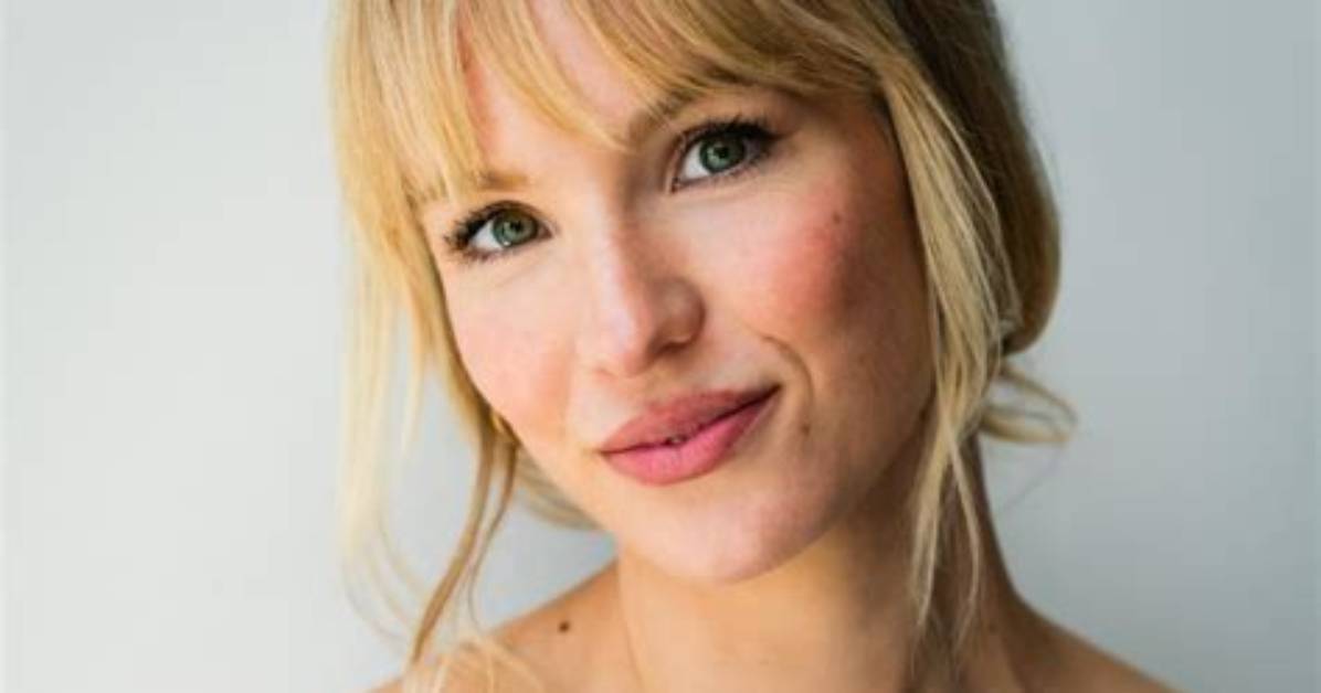 Debs Howard Height, Weight, Net Worth, Age, Wiki, Who, Instagram, Biography