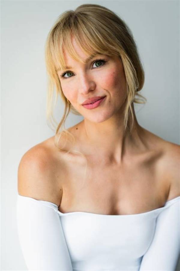 Debs Howard Height, Weight, Net Worth, Age, Wiki, Who, Instagram, Biography