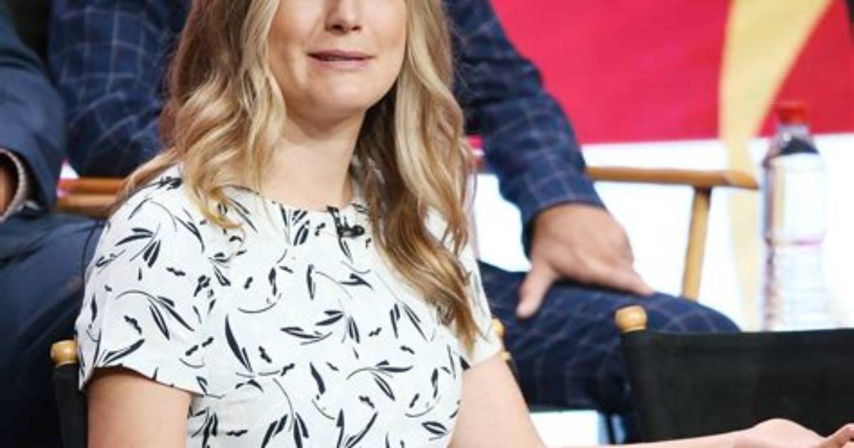 Deepee Dive into Zoe Perry's Love Life: Past and Present Relationships