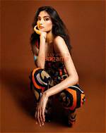 Discover Athiya Shetty: Bollywood Sensation