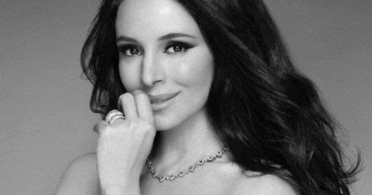 Discover the Captivating World of Madeleine Stowe: Iconic Actress