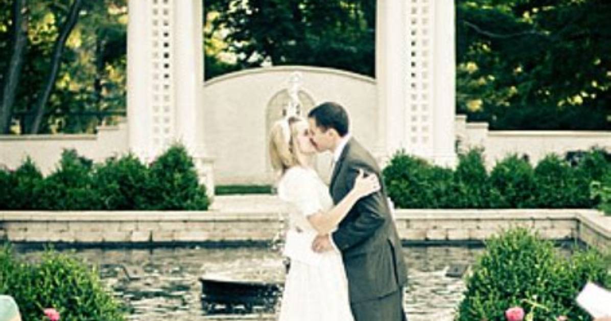 Discover the Magic of Renewing Your Vows in Las Vegas