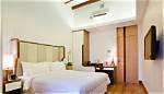 Discover the Sultan Room's Capacity