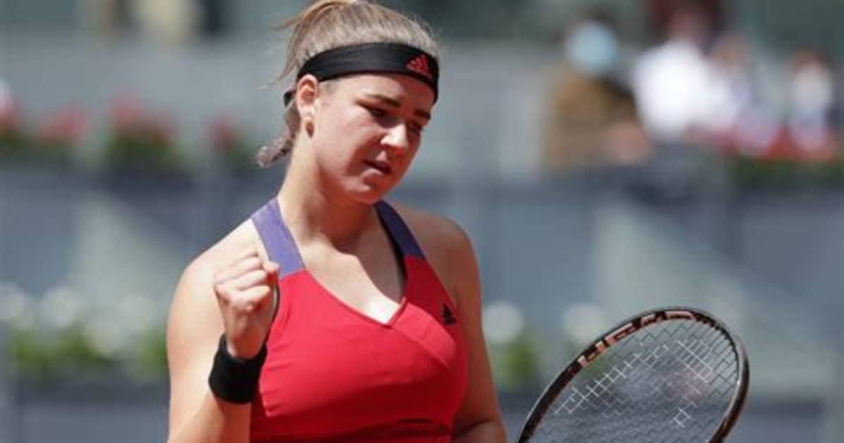 Discover the Unsung Heroes Behind Karolina Muchova's Rise