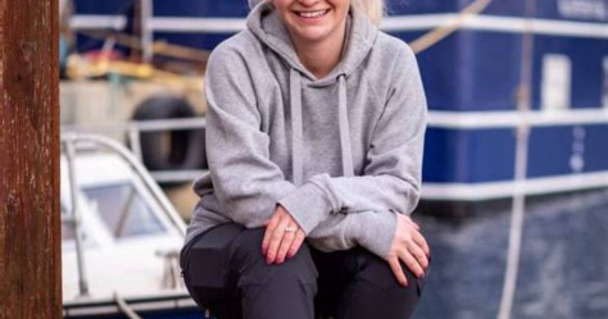 Discover the World of Mandy Hansen, Snowboarding Pioneer