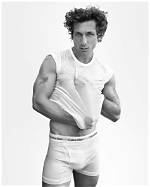 Discovering Jeremy Allen White's Size: the Actor Behind the Character