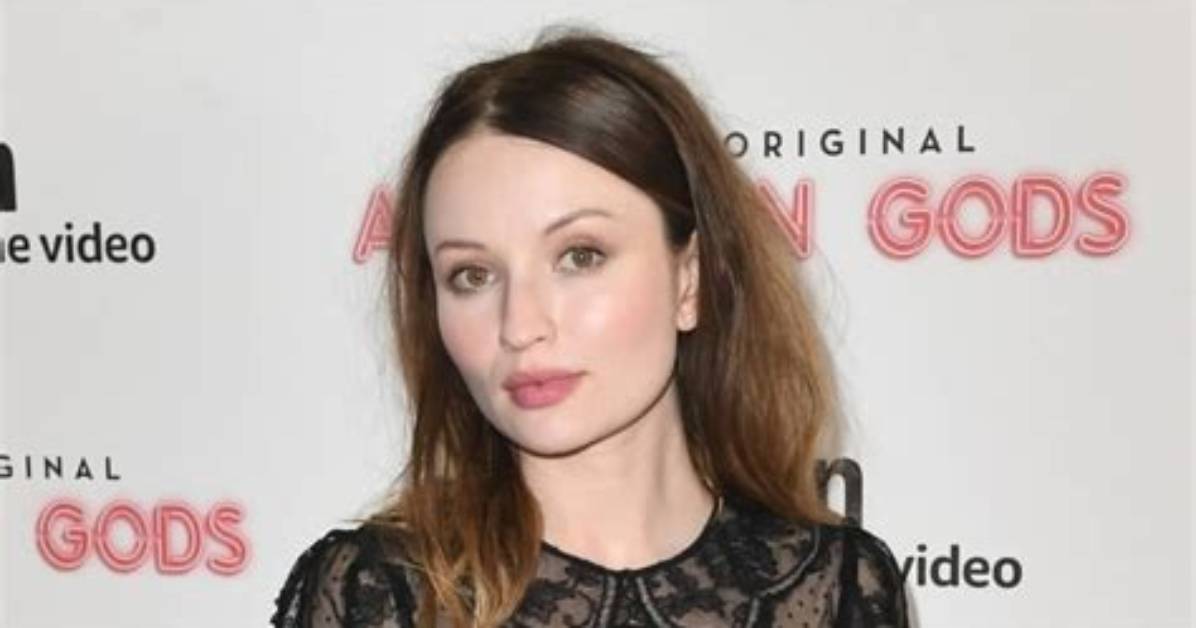 Emily Browning Height, Weight, Net Worth, Age, Birthday, Wikipedia, Who, Nationality, Biography
