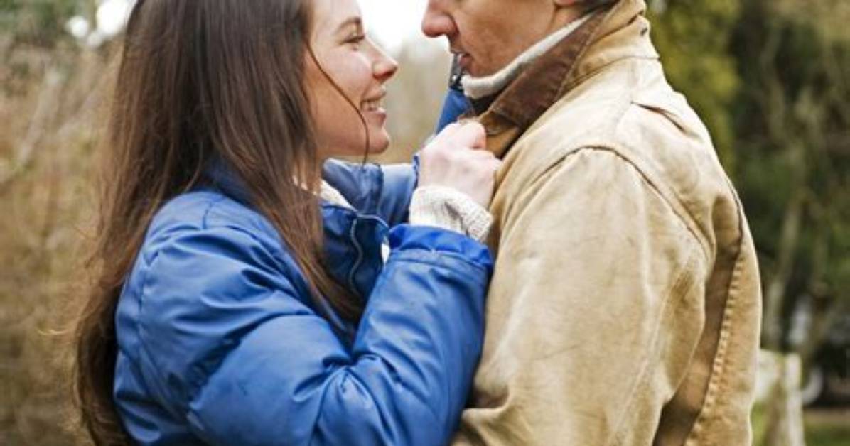 Evangeline Lilly Sends Well Wishes to Costar Jeremy Renner After Accident: ‘You Are So Strong’