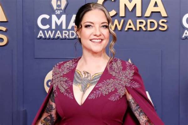 Everything About Ashley Mcbryde’s Sexuality| Is She Gay?