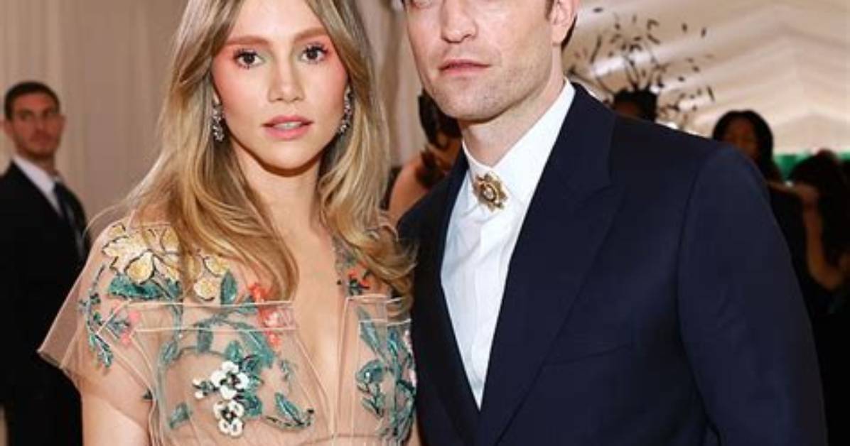 Exploring the Family of Suki Waterhouse: a Glimpse into Her Roots