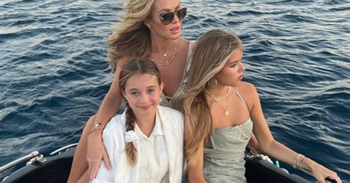 Hollie Rose Hughes Height, Weight, Net Worth, Age, Birthday, Wikipedia, Who, Instagram, Biography