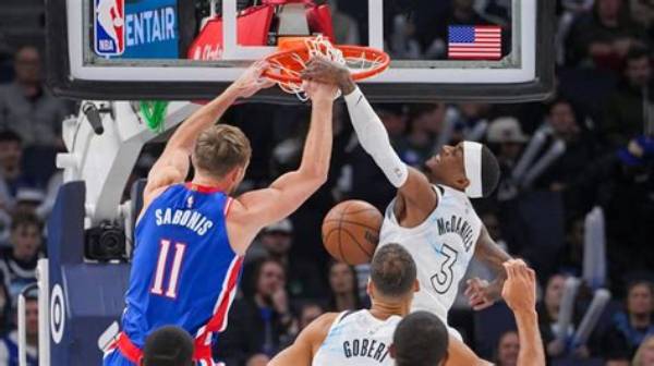 How Much Does Domantas Sabonis Earn a Year?