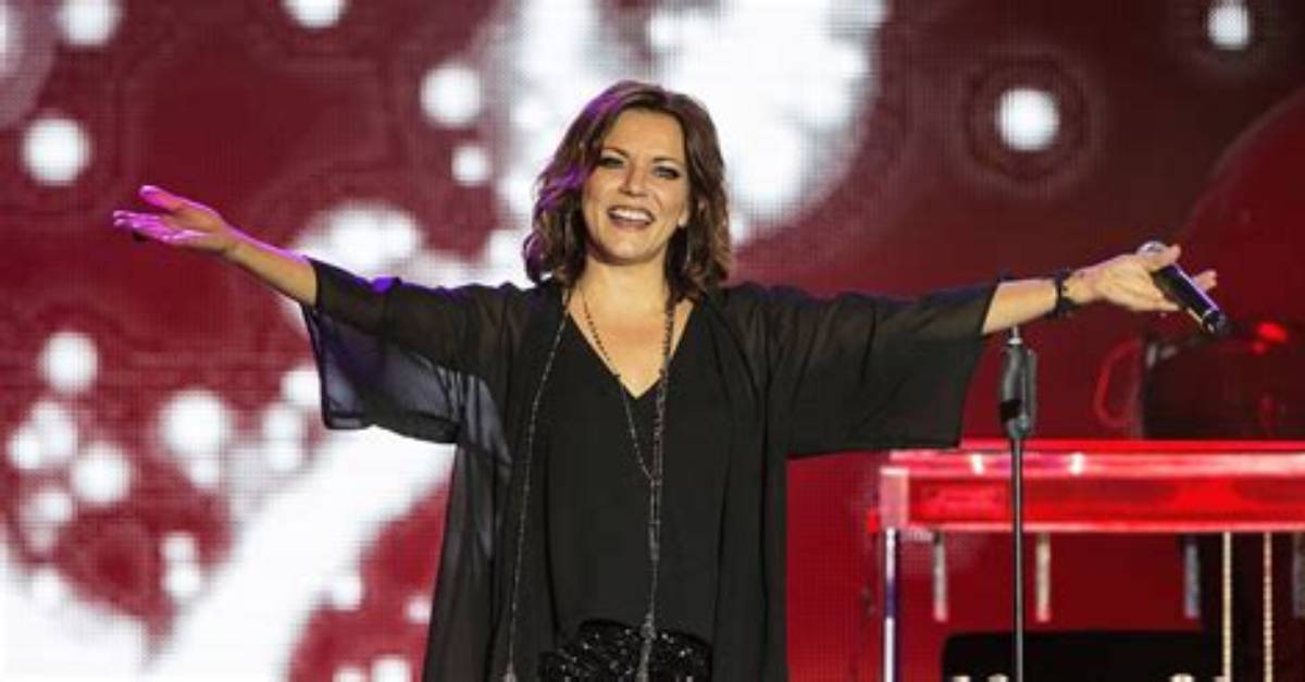 How Old Is Martina Mcbride? Know Her Age and More