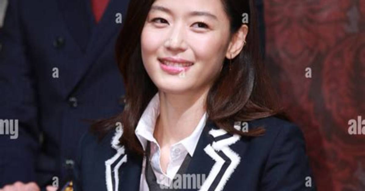 “I Miss You Jun Ji-Hyun”: Fans Get Emotional as the Actress Was Spotted at Incheon International Airport After a Long Time