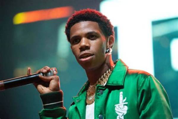 Is a Boogie Wit Da Hoodie Still Dating Ella Bandz in 2022? How Many Kids Do They Have?