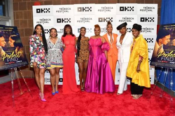 Is Aisha Hinds Lesbian? Know More About Her Sexuality!