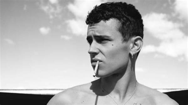 Is Aron Piper Gay? Age, Height, Net Worth