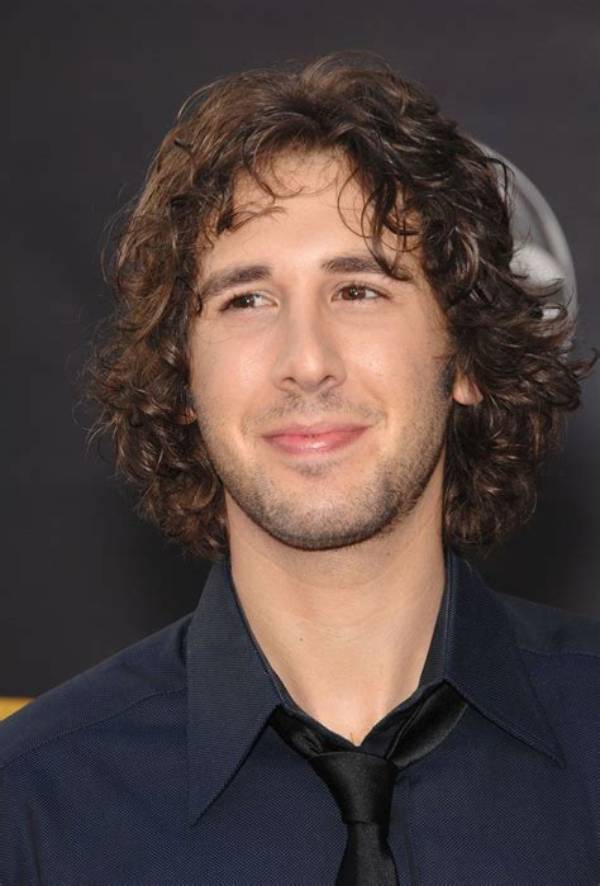 Is Josh Groban Gay? Age, Height, Net Worth