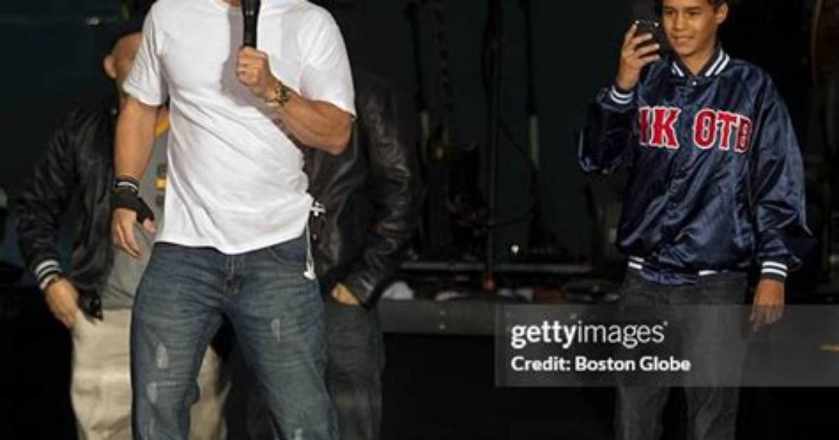 Is Mark Wahlberg a Backstreet Boy?
