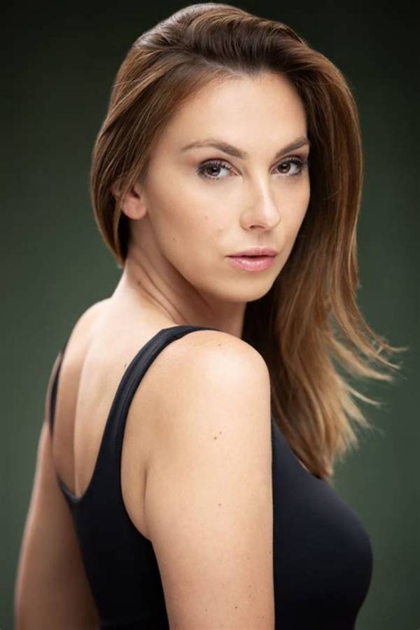 Jana Benoit Height, Weight, Net Worth, Age, Birthday, Wikipedia, Who, Nationality, Biography