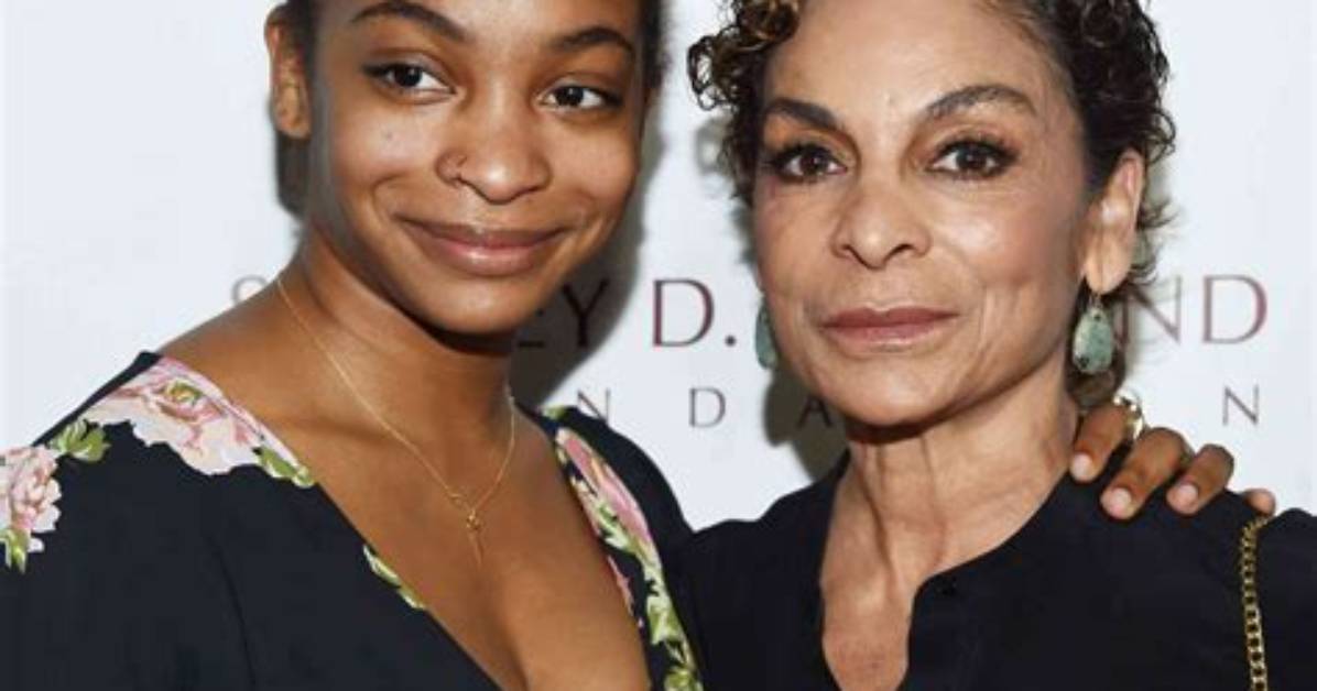 Jasmine Guy's Family Choices Explored