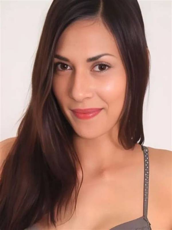 Jenifer Vogel Height, Weight, Net Worth, Age, Birthday, Wikipedia, Who, Instagram, Biography