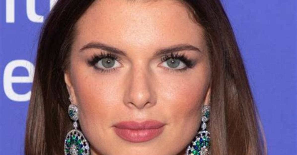 Julia Fox's Wealth Unveiled: Exploring Her Impressive Net Worth