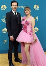 Kaley Cuoco and Tom Pelphrey: a Love Story in the Spotlight