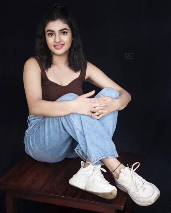 Khushi Bhardwaj Height, Weight, Net Worth, Age, Birthday, Wikipedia, Who, Nationality, Biography