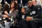 Lebron James Greets Kobe Bryant’s Daughters Natalia, Bianka and Capri at 2023 Nba All-Star Game: Watch