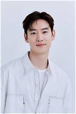 Lee Je-Hoon's Wife: Everything We Know About His Personal Life