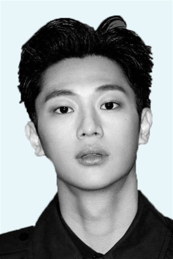 Lee Shin Young Height, Weight, Net Worth, Age, Birthday, Wikipedia, Who, Nationality, Biography