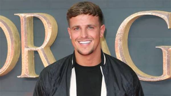 Luca Salves Height, Weight, Net Worth, Age, Birthday, Wikipedia, Who, Instagram, Biography