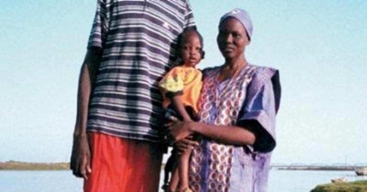 Manute Bol Is Married to Wife: Ajok Geng Wol. Kids: Madut, Bol, Chris, Ayak.