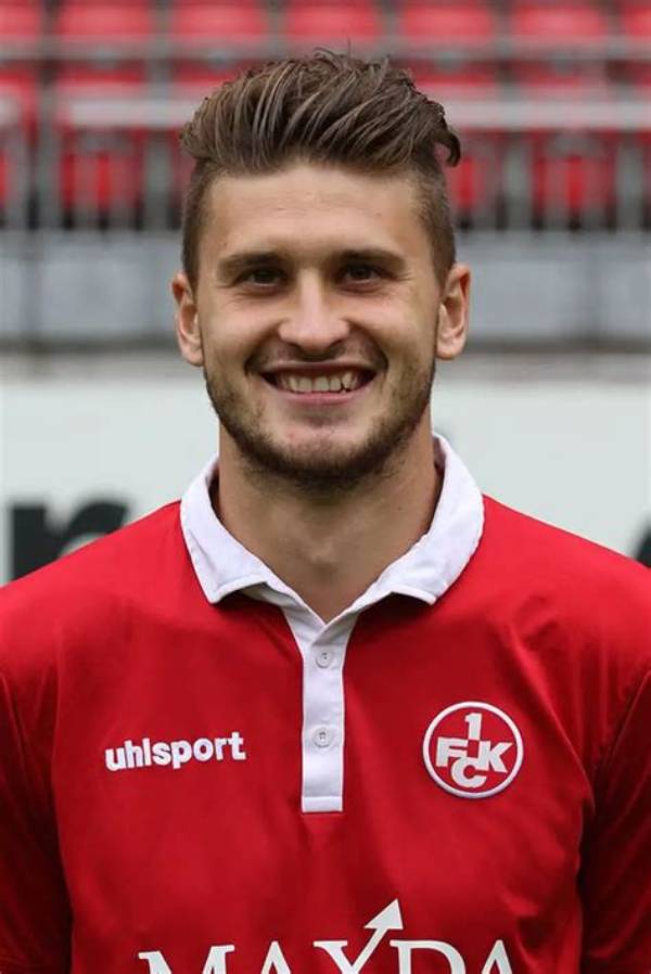 Mateusz Klich Height, Weight, Net Worth, Age, Birthday, Wikipedia, Who, Instagram, Biography