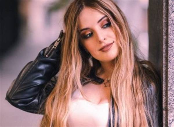 Mayichi Height, Weight, Net Worth, Age, Birthday, Wikipedia, Who, Nationality, Biography