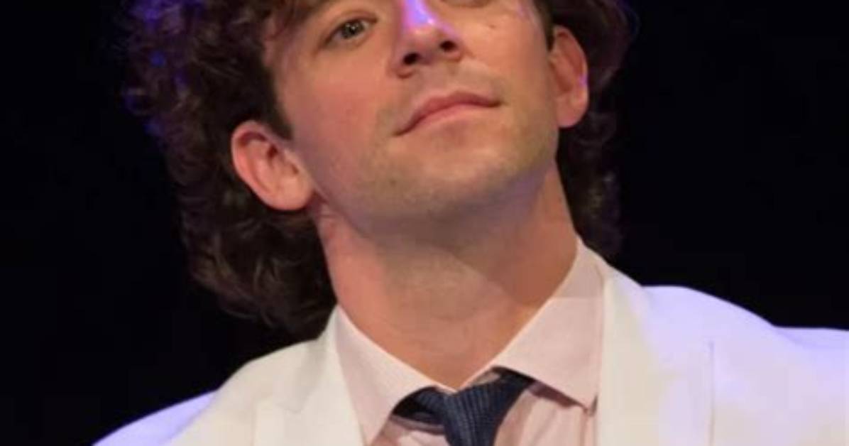 Michael Urie Height, Weight, Net Worth, Age, Birthday, Wikipedia, Who, Nationality, Biography