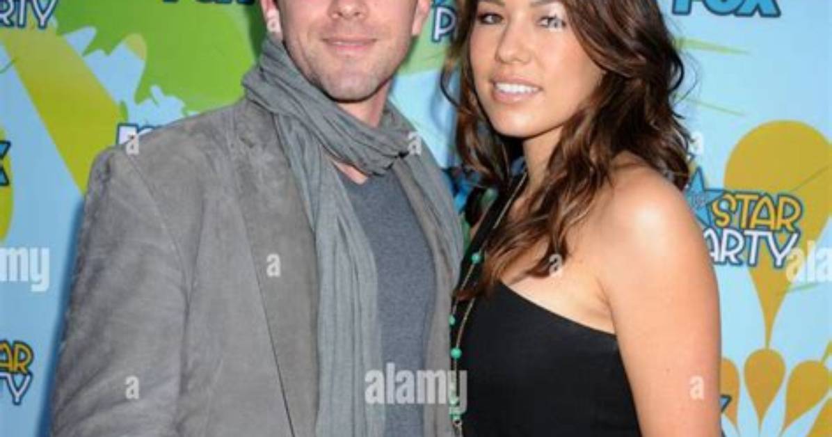 Michaela Conlin and T. J. Thyne in the Spotlight