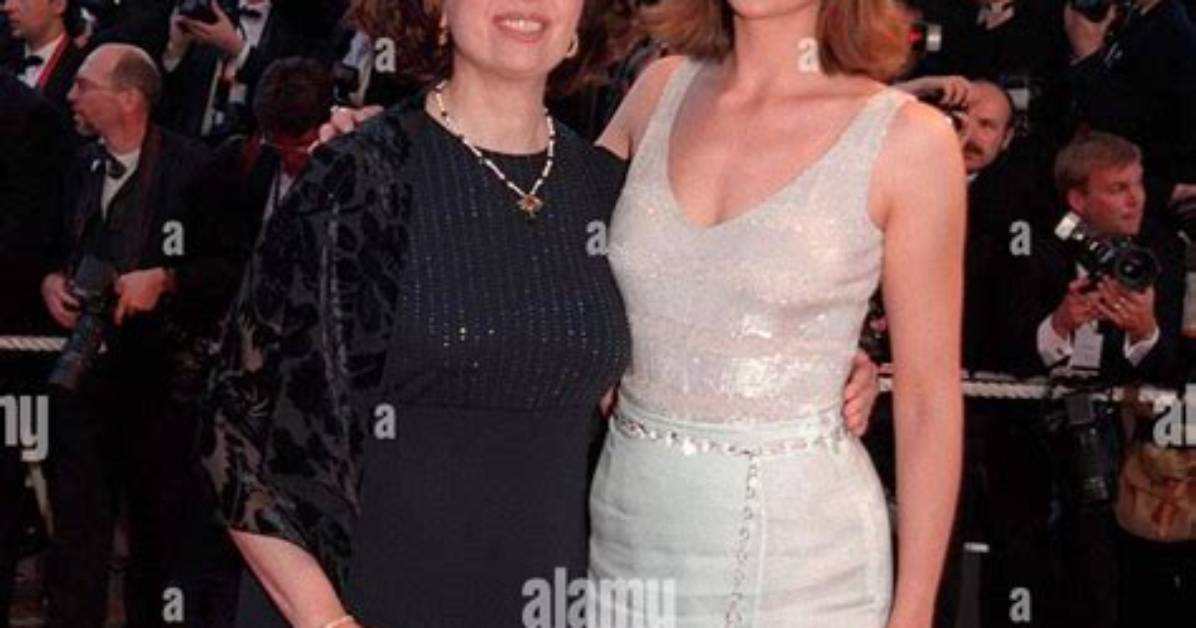 Mira Sorvino's Mother: a Glimpse into the Life of a Remarkable Woman