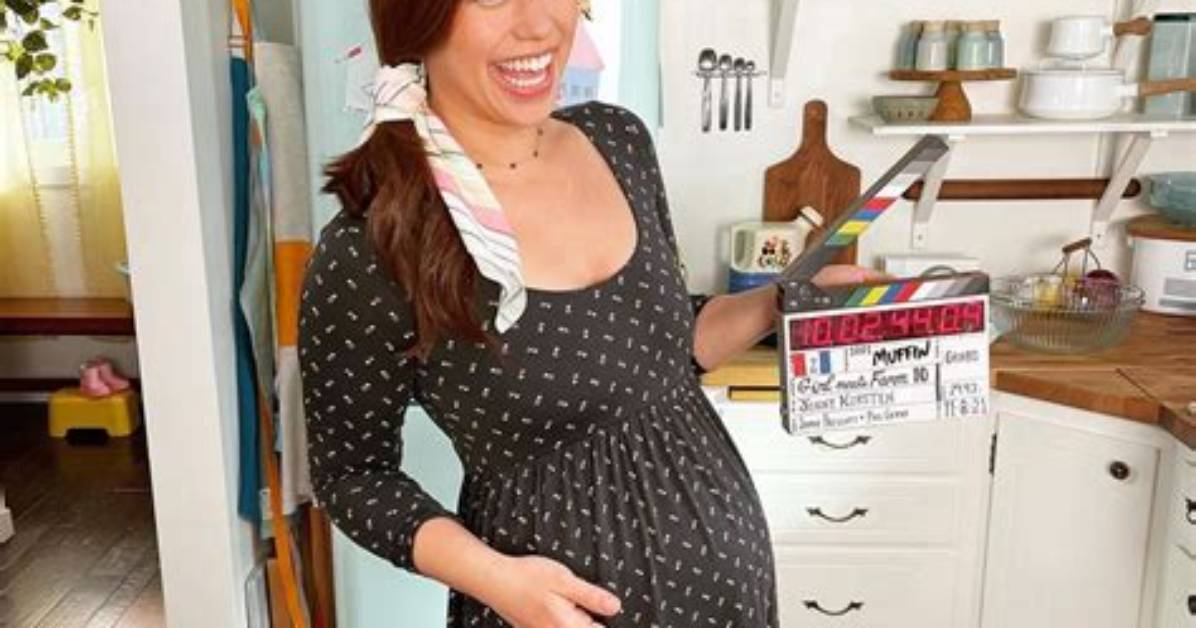 Molly Yeh's Pregnancy Rumors: Uncovering the Truth
