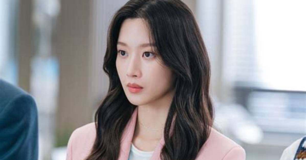 Moon Ga Young's Relationship Status: a Deeper Dive